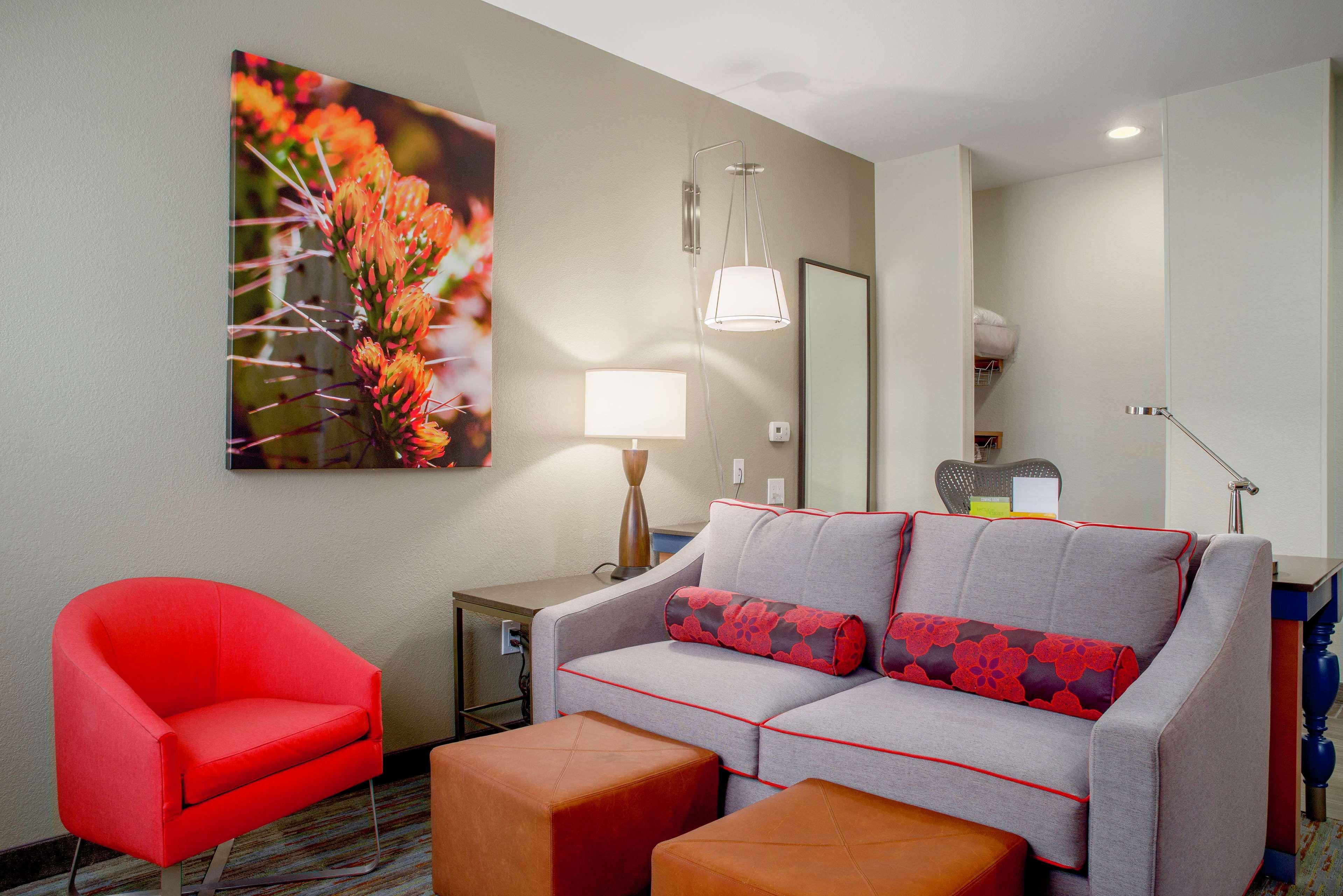 Hilton Garden Inn Phoenix Airport Bagian luar foto