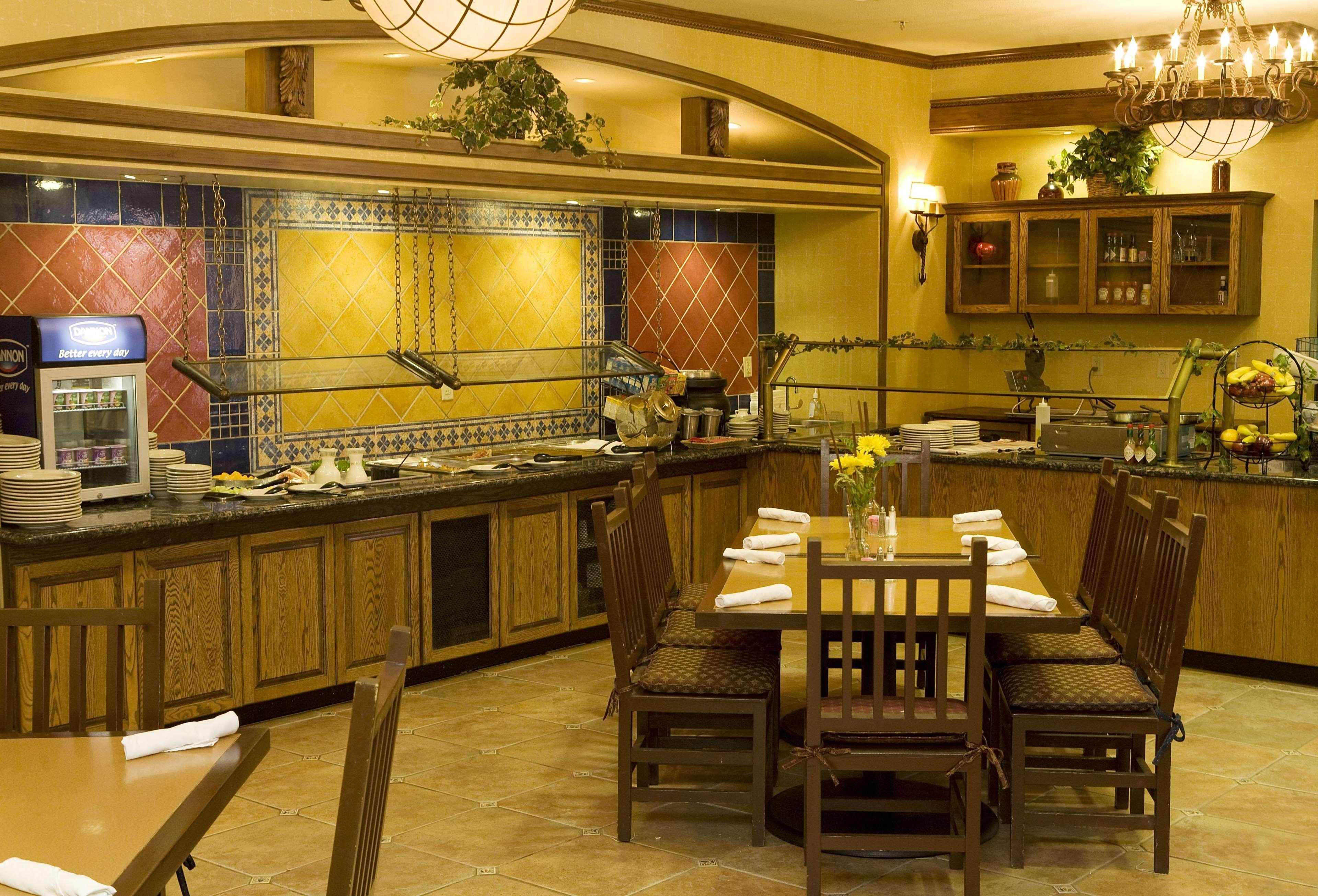 Hilton Garden Inn Phoenix Airport Bagian luar foto