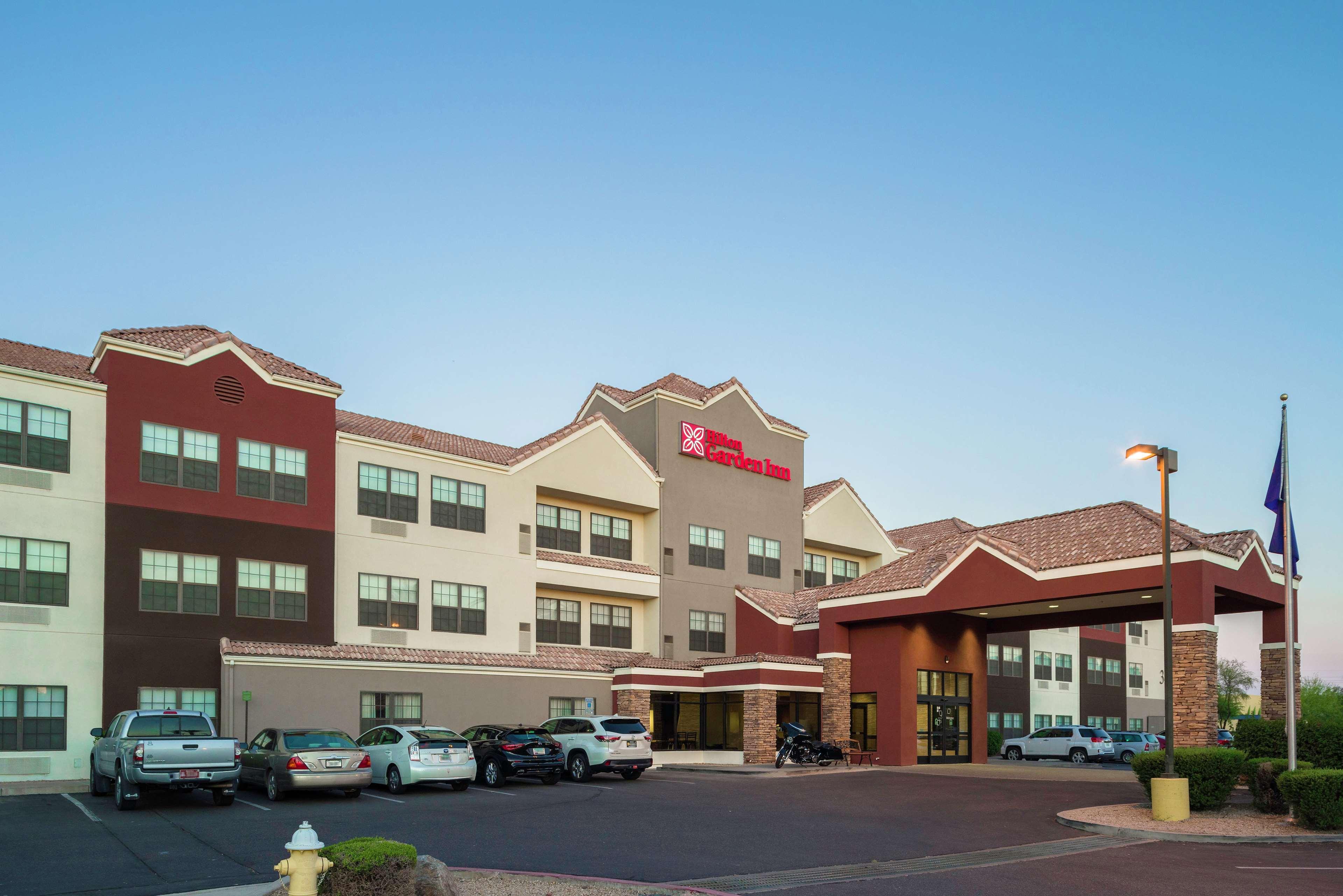 Hilton Garden Inn Phoenix Airport Bagian luar foto