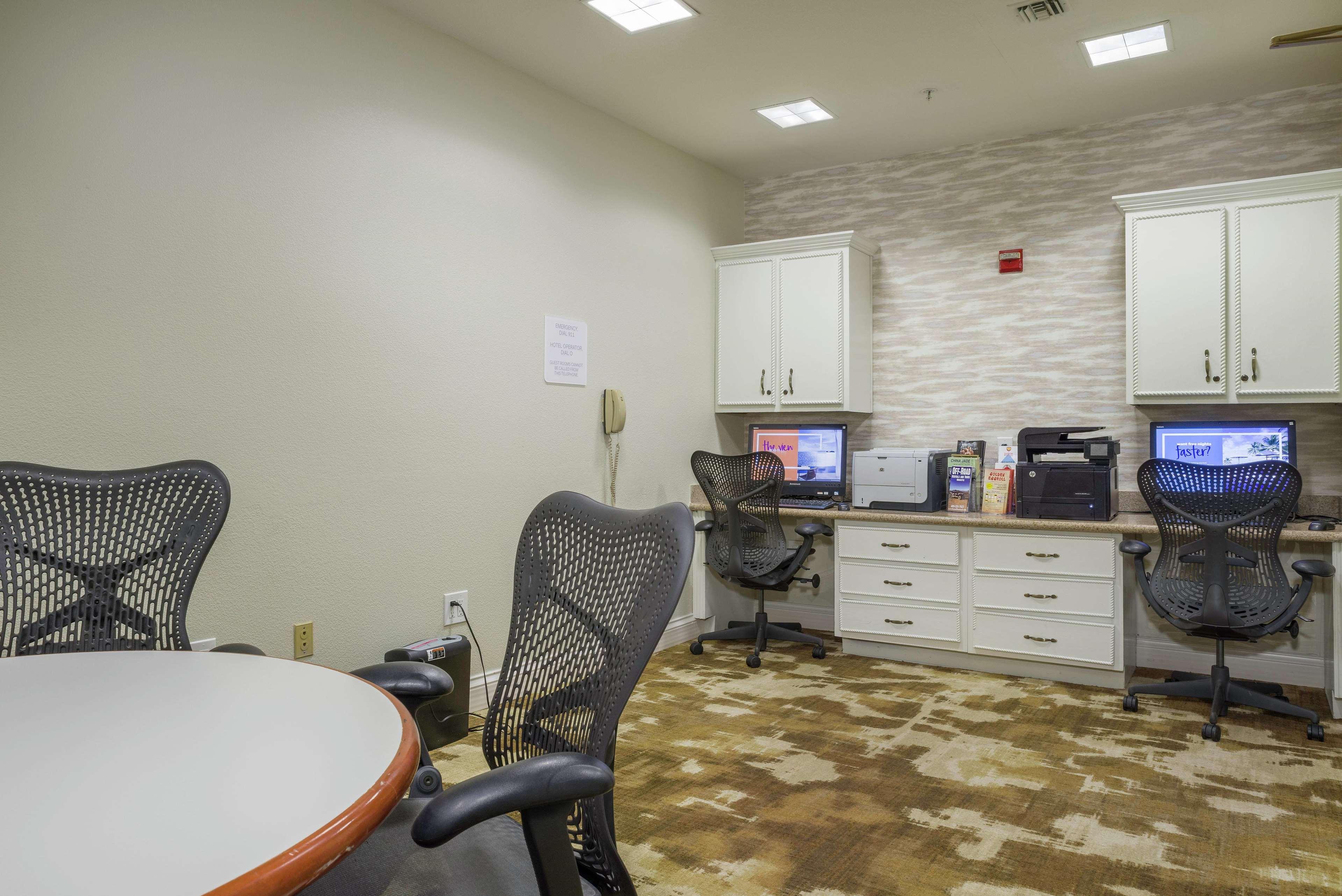 Hilton Garden Inn Phoenix Airport Bagian luar foto