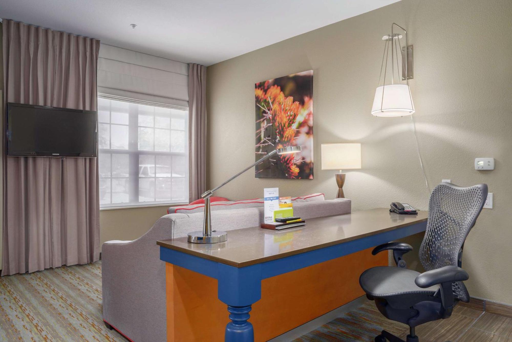 Hilton Garden Inn Phoenix Airport Bagian luar foto